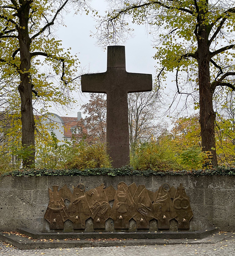 Brunnen am Kreuzweg